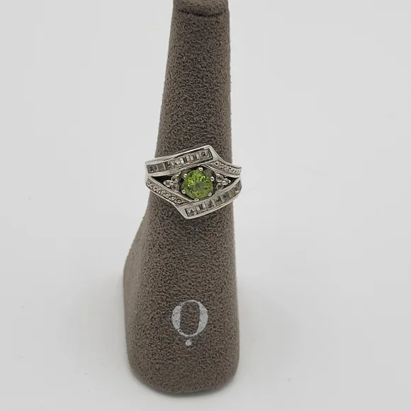 Vintage Sterling Silver 925 Green Peridot Statement Ring - Picture 4 of 11